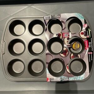 Goodcook 12-Cup Muffin Pan in Gray Nonstick Bakeware New